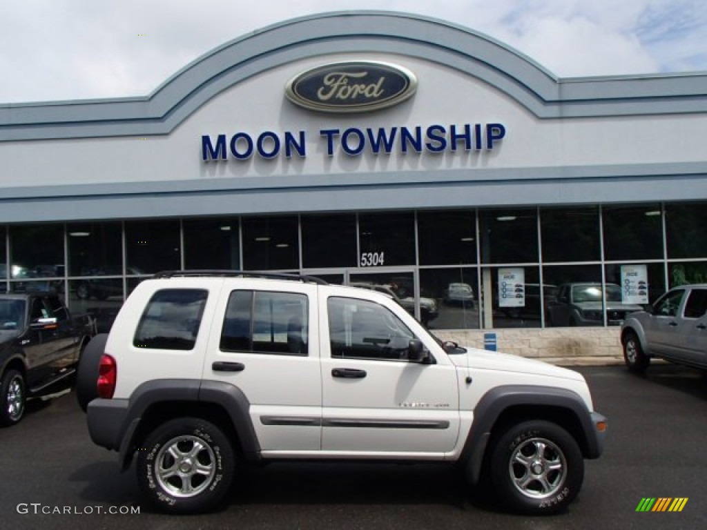 2002 Liberty Sport 4x4 - Stone White / Dark Slate Gray photo #1