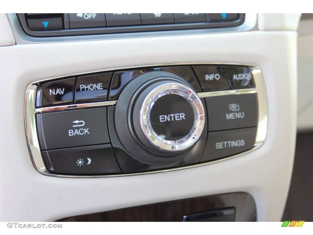 2014 Acura RLX Technology Package Controls Photo #82931167