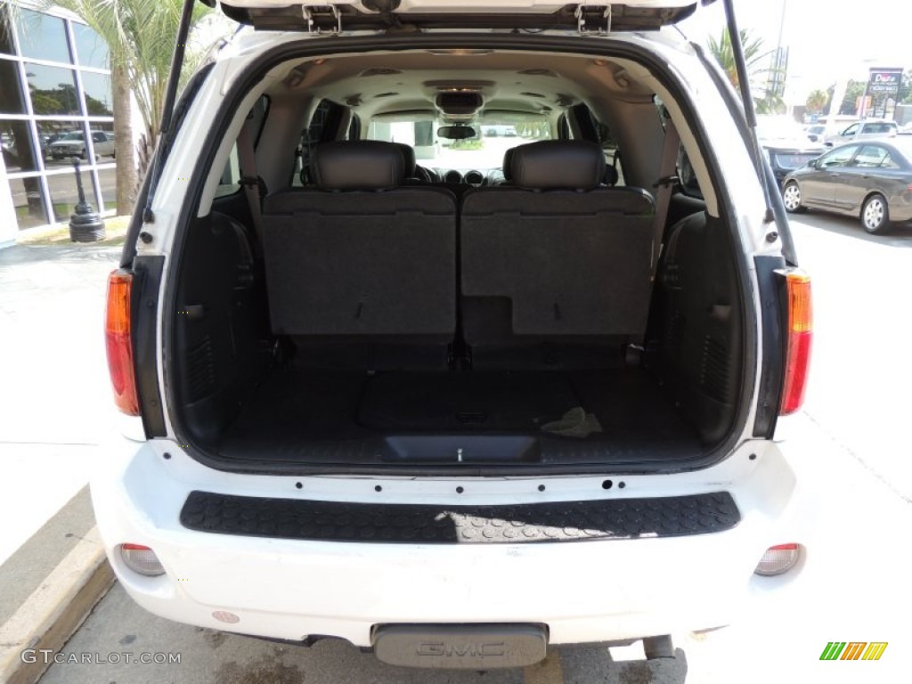 2005 GMC Envoy XL Denali 4x4 Trunk Photo #82933617