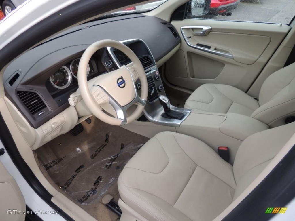 2013 XC60 3.2 - Ice White / Sandstone photo #3