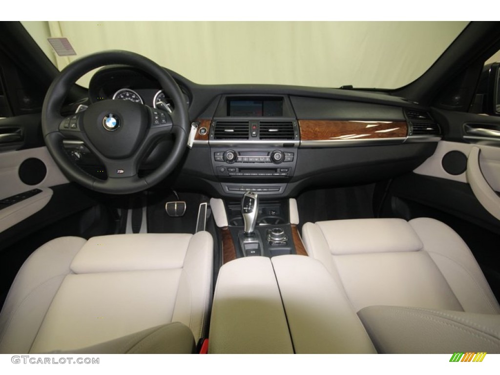 2013 BMW X6 xDrive35i Oyster Dashboard Photo #82936084