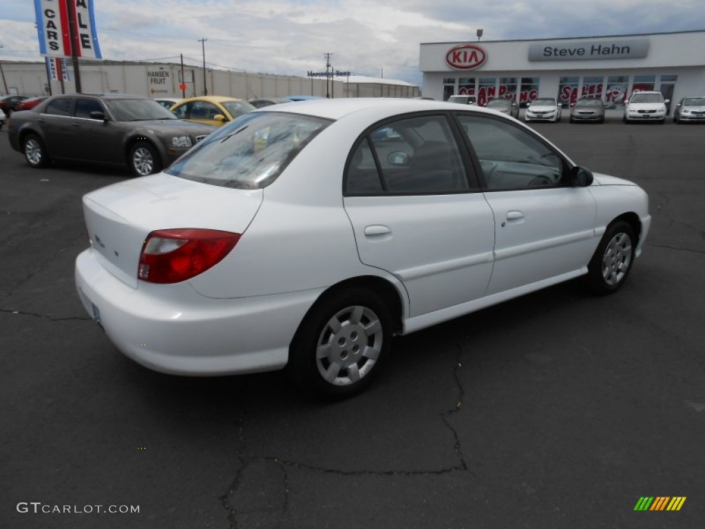 2002 Rio Sedan - Polar White / Gray photo #5