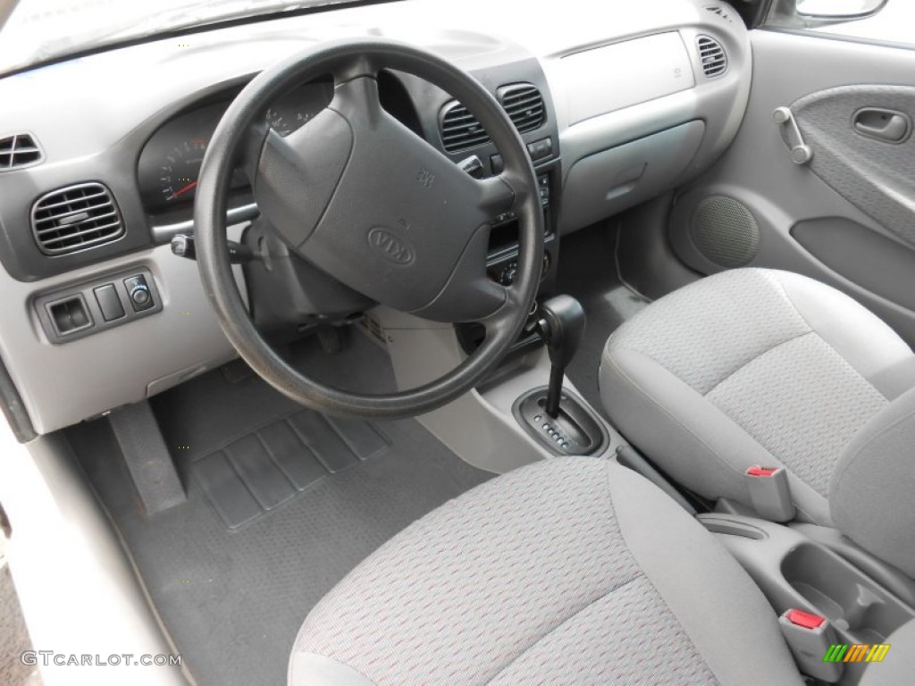 2002 Rio Sedan - Polar White / Gray photo #9