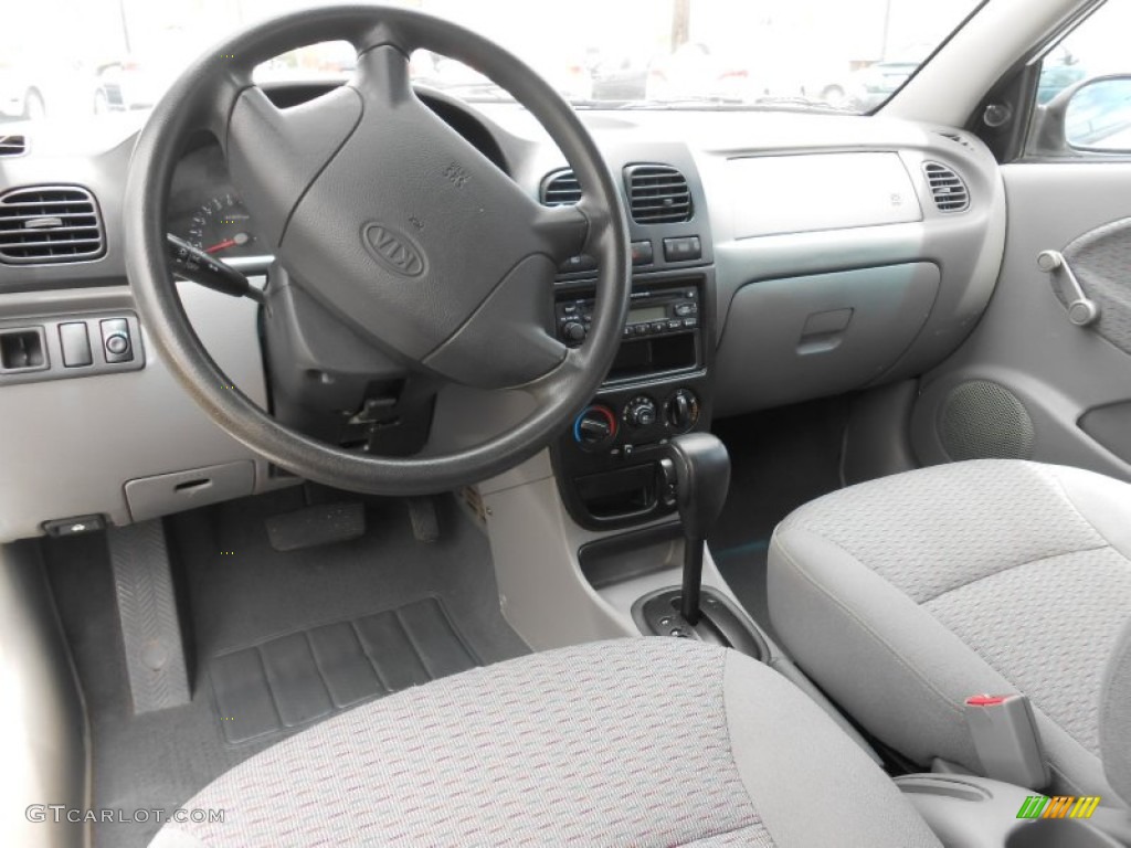 2002 Rio Sedan - Polar White / Gray photo #10