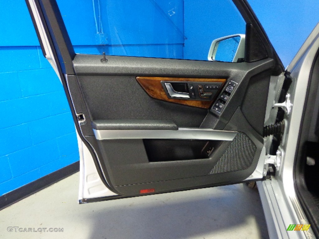 2012 GLK 350 4Matic - Iridium Silver Metallic / Black photo #17