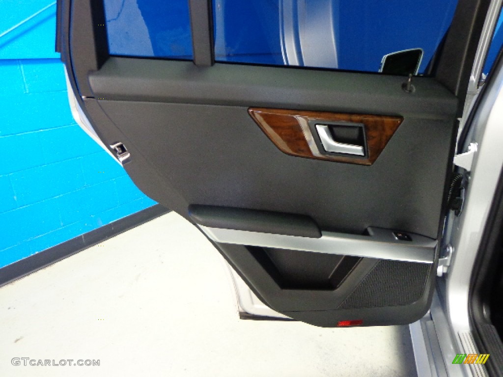 2012 GLK 350 4Matic - Iridium Silver Metallic / Black photo #24