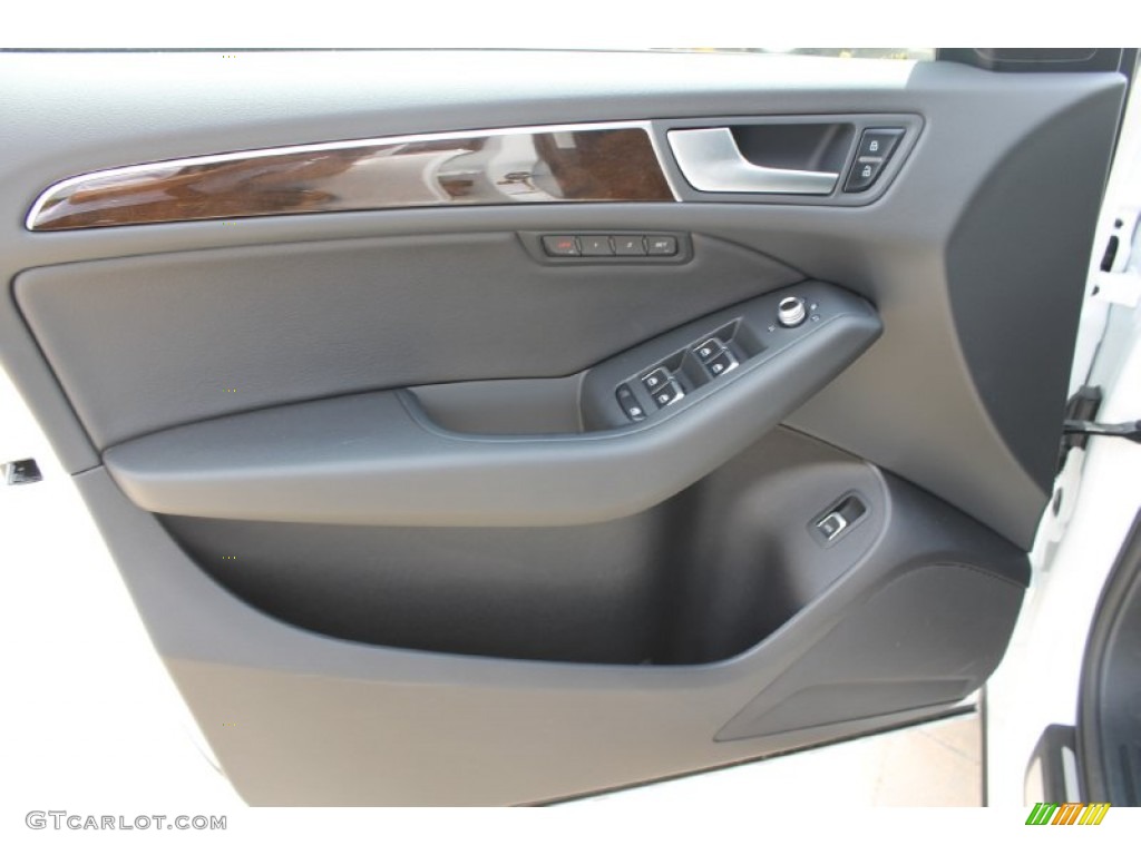 2013 Audi Q5 3.0 TFSI quattro Black Door Panel Photo #82939849