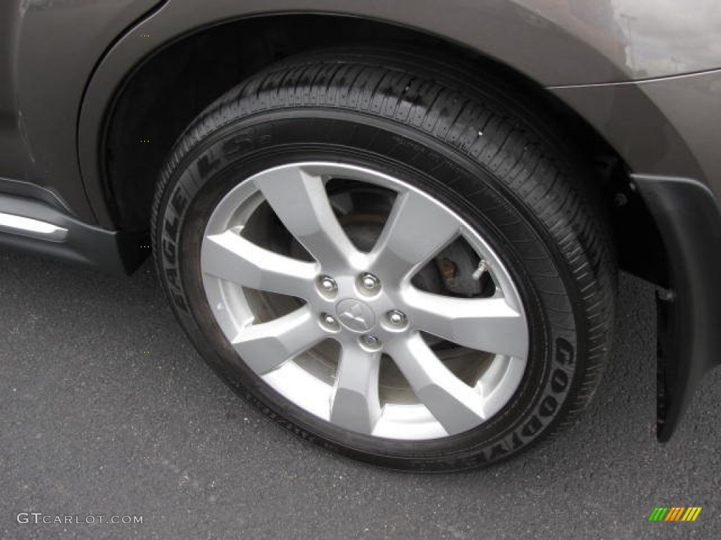 2011 Mitsubishi Outlander GT AWD Wheel Photos