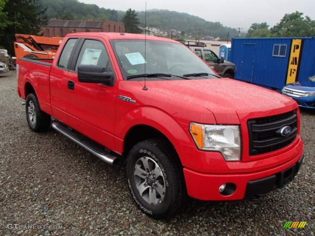 Race Red 2013 Ford F150 STX SuperCab 4x4 Exterior Photo #82948987