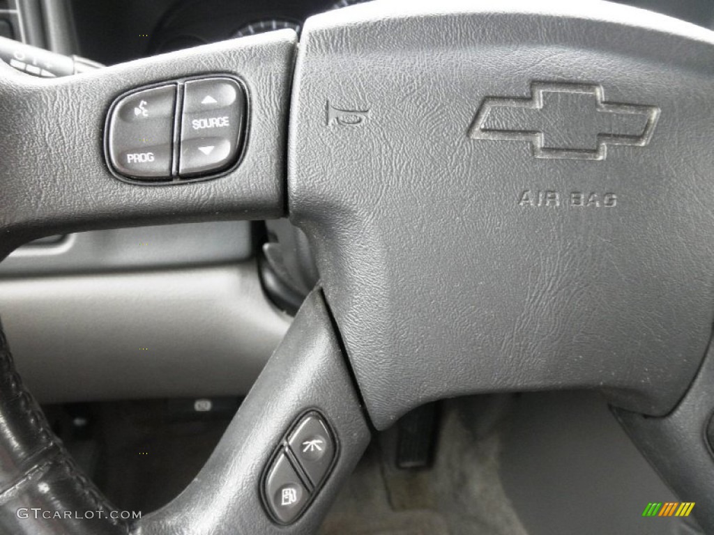 2003 Chevrolet Suburban 1500 LT 4x4 Controls Photo #82952166