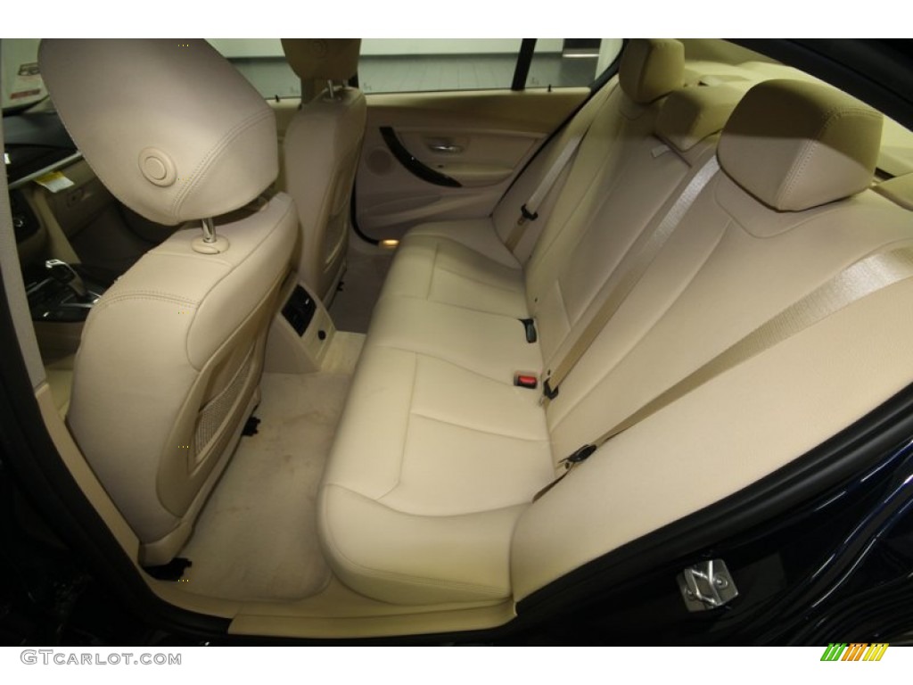 Black Interior 2013 BMW 3 Series 320i Sedan Photo #82953730