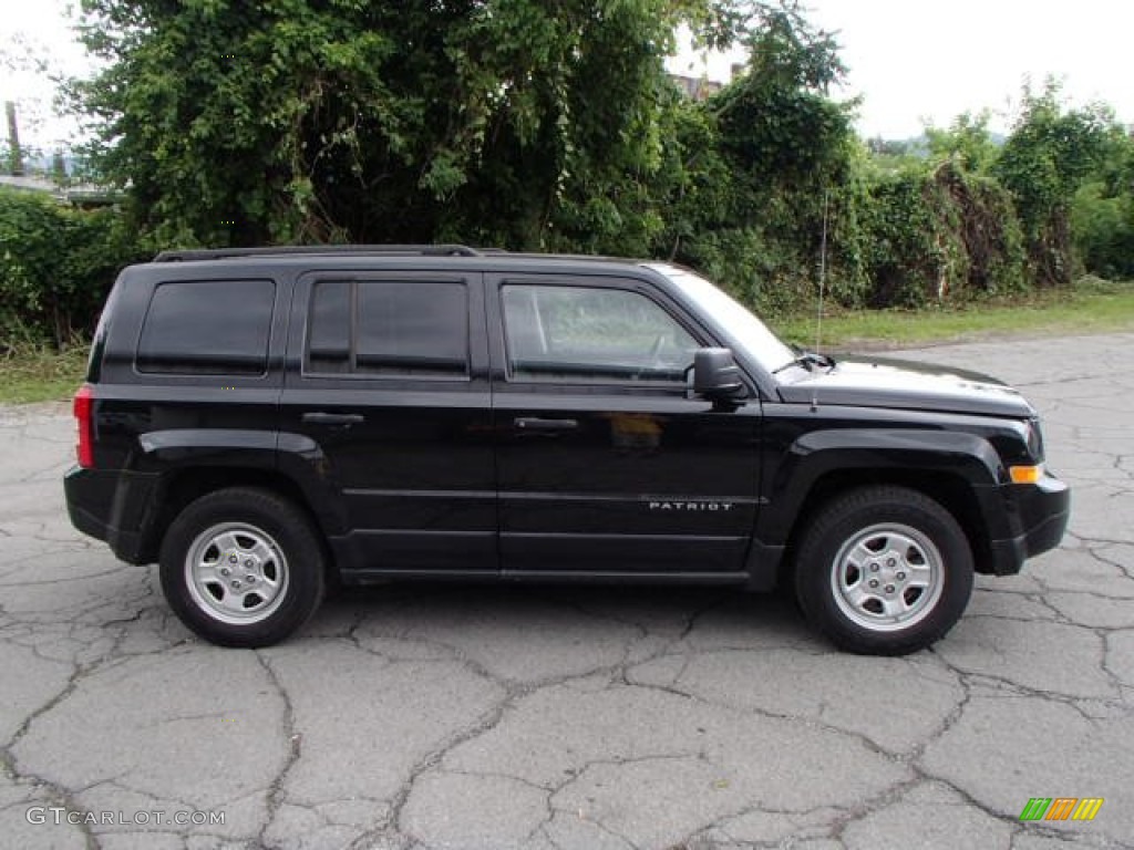 2011 Patriot Sport - Brilliant Black Crystal Pearl / Dark Slate Gray photo #1