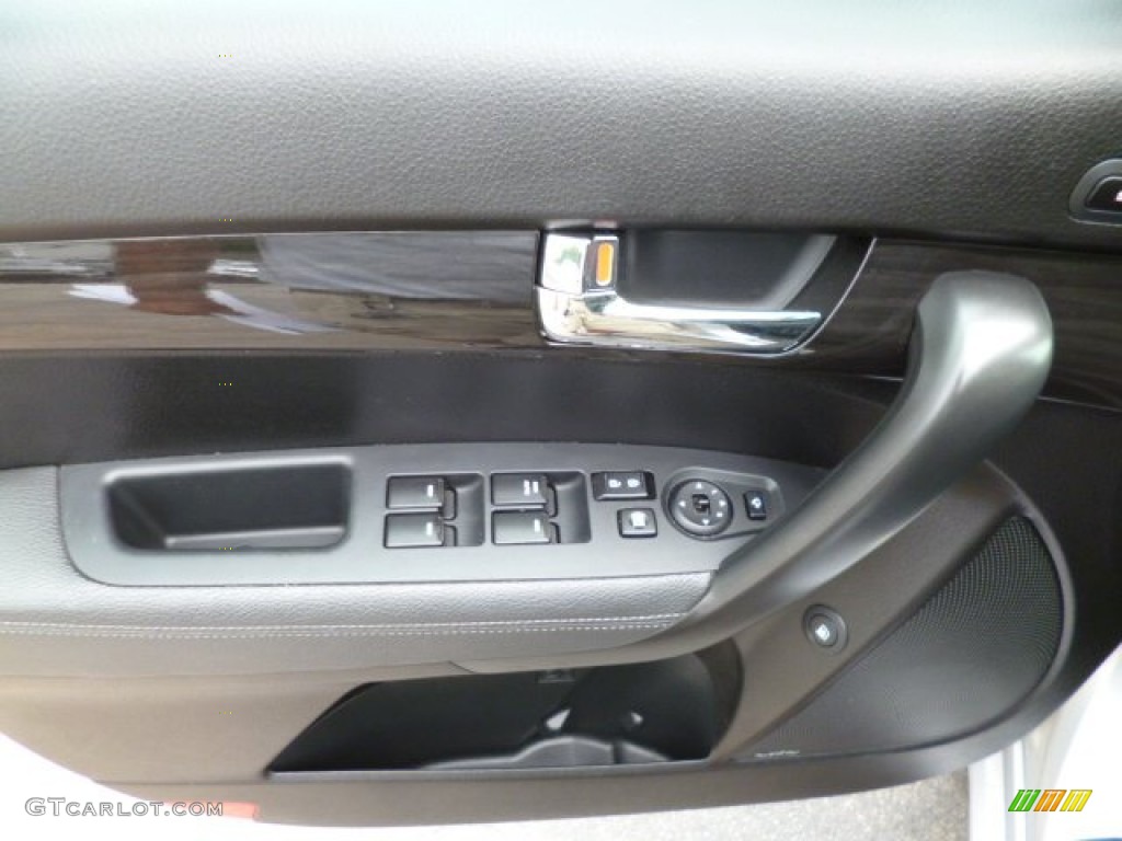 2012 Kia Sorento SX V6 AWD Controls Photo #82954937