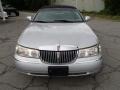 2001 Silver Frost Metallic Lincoln Town Car Executive  photo #3