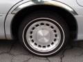 2001 Lincoln Town Car Executive Wheel and Tire Photo