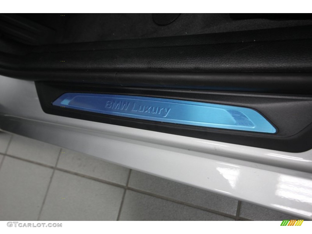 2013 3 Series 328i Sedan - Glacier Silver Metallic / Black photo #15