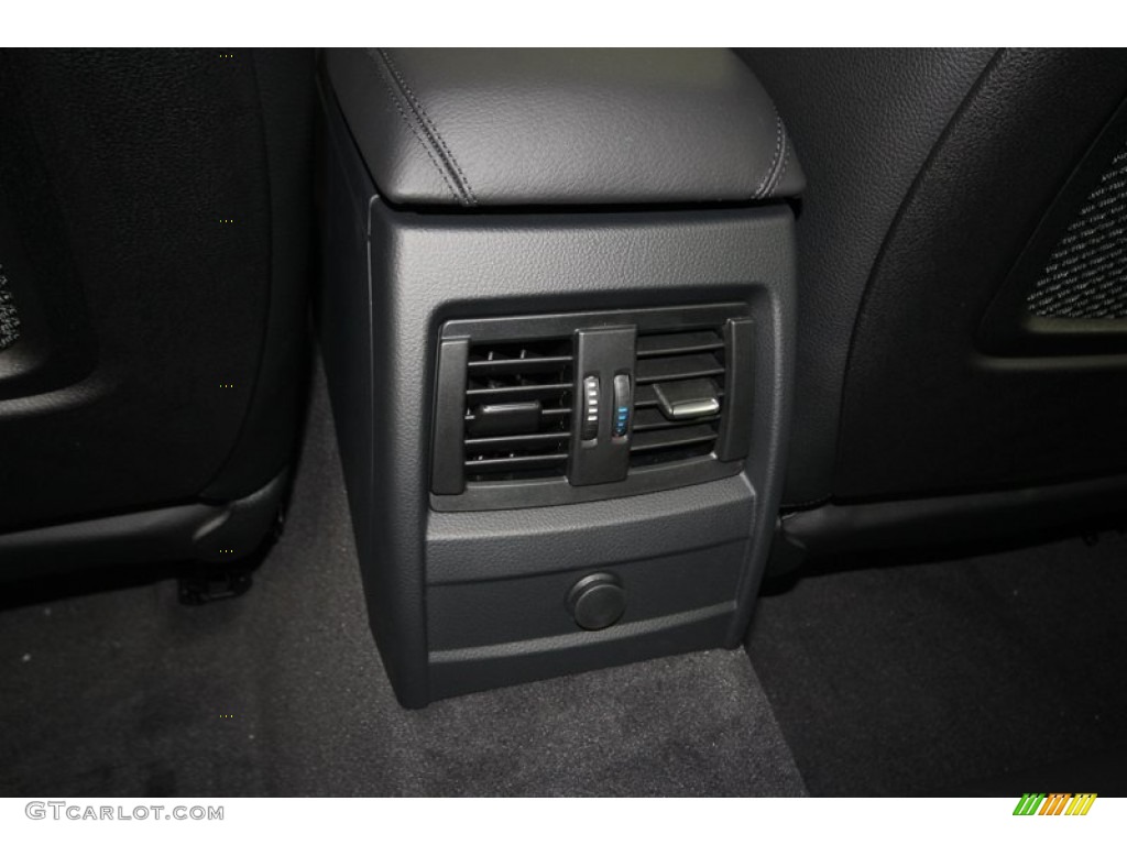 2013 3 Series 328i Sedan - Glacier Silver Metallic / Black photo #30