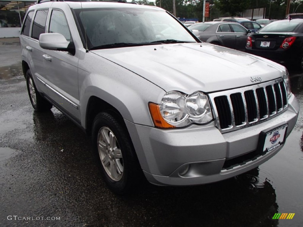 2008 Grand Cherokee Limited 4x4 - Bright Silver Metallic / Dark Slate Gray/Light Graystone photo #3