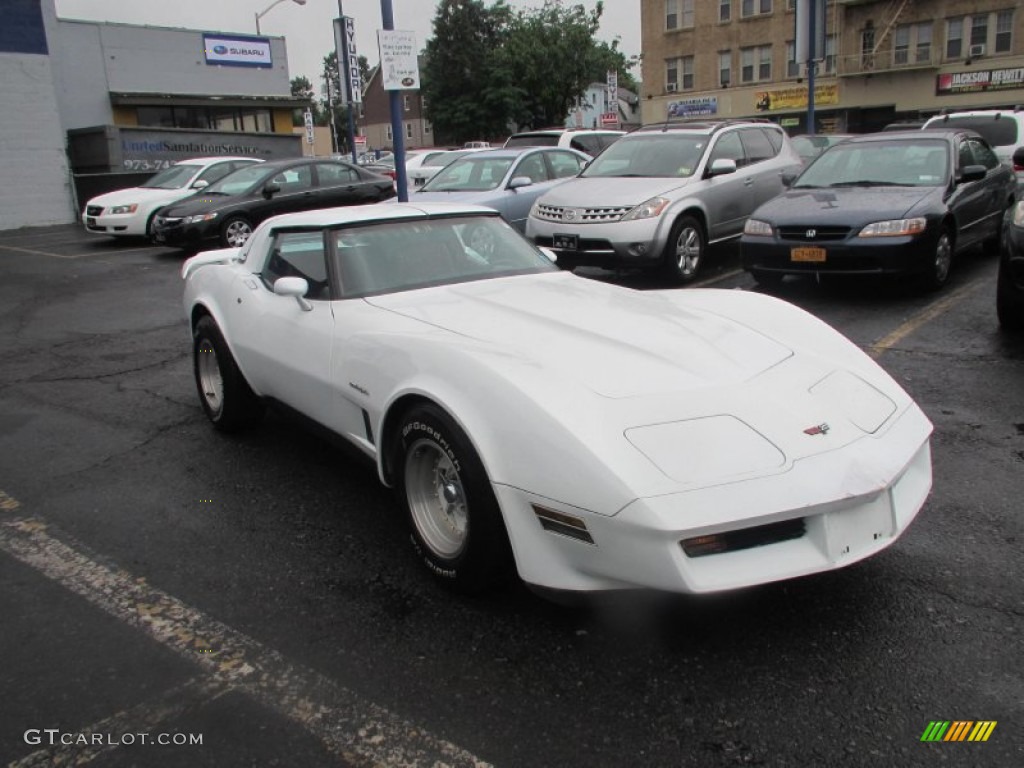 White 1982 Chevrolet Corvette Coupe Exterior Photo #82961613