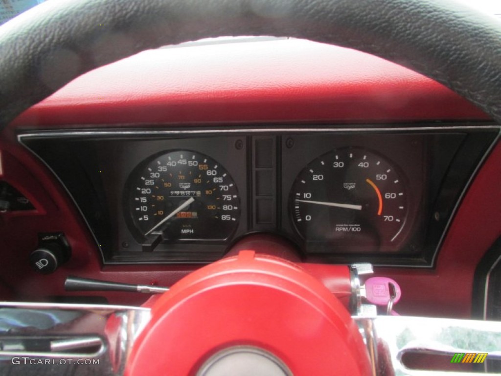 1982 Corvette Coupe - White / Dark Red photo #8