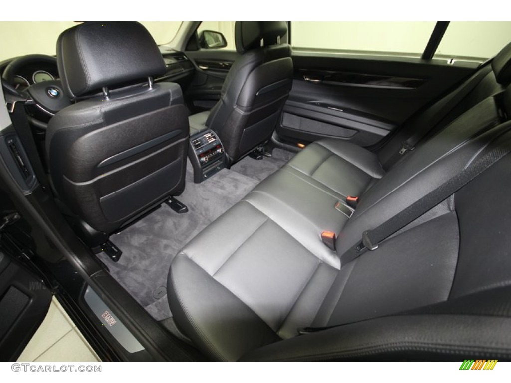 2013 7 Series 740Li Sedan - Black Sapphire Metallic / Black photo #28