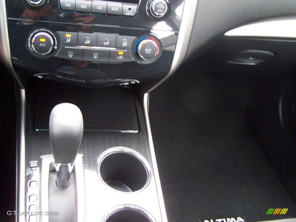2013 Altima 3.5 S - Brilliant Silver / Charcoal photo #19