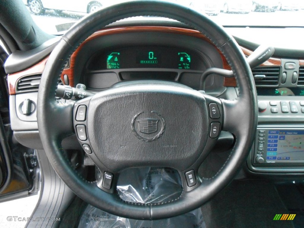 2005 Cadillac DeVille Sedan Black Steering Wheel Photo #82964233