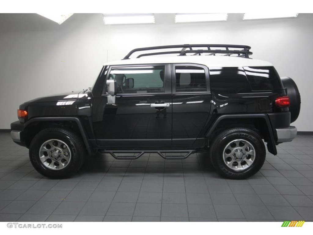 Black 2011 Toyota FJ Cruiser 4WD Exterior Photo #82965523