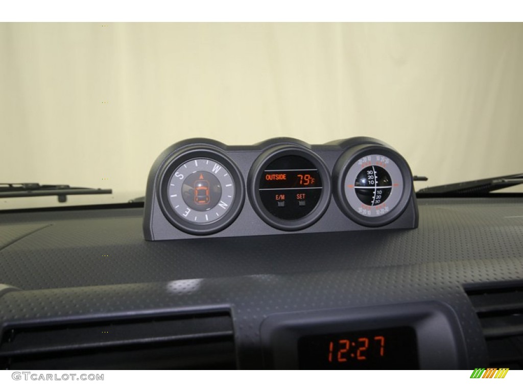 2011 Toyota FJ Cruiser 4WD Gauges Photo #82965712