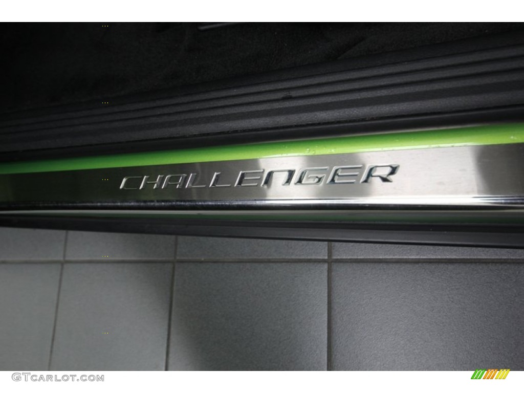 2011 Challenger SRT8 392 - Green with Envy / Dark Slate Gray photo #17