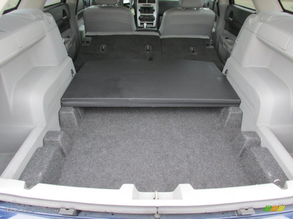 2006 Dodge Magnum SXT AWD Trunk Photos