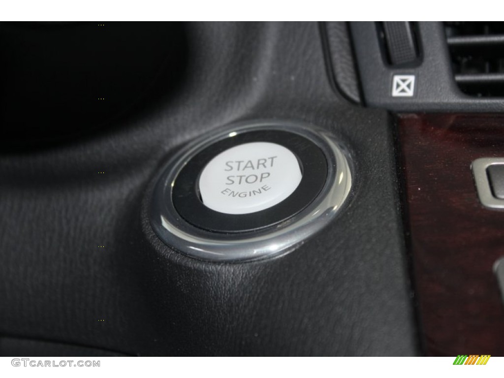 2013 Infiniti M 37 Sedan Controls Photo #82967741
