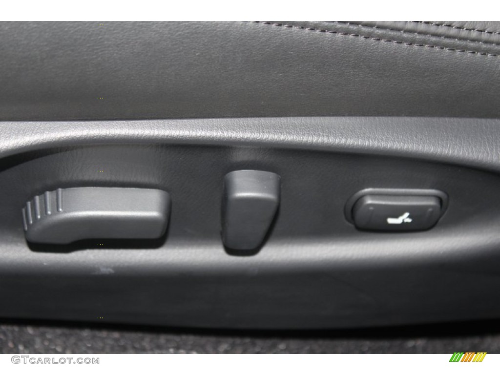 2013 Infiniti M 37 Sedan Controls Photo #82967797