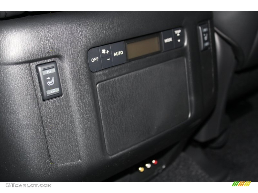 2013 Infiniti QX 56 4WD Controls Photo #82968637