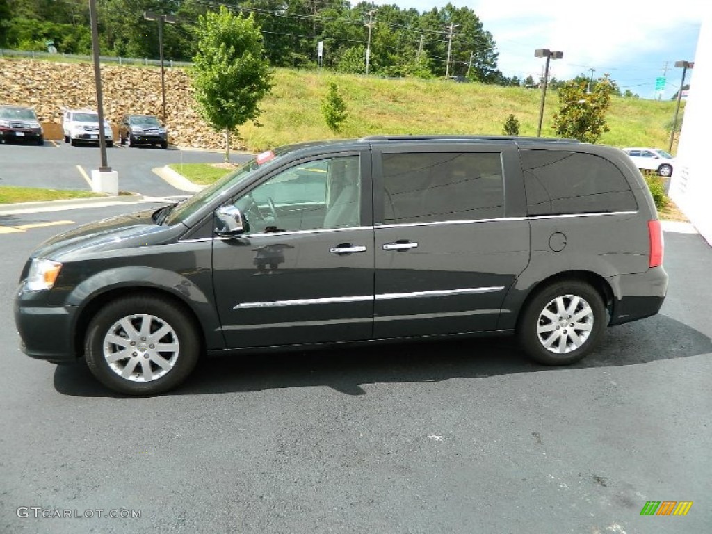 2011 Town & Country Touring - L - Dark Charcoal Pearl / Dark Frost Beige/Medium Frost Beige photo #5