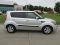 2012 Bright Silver Kia Soul 1.6  photo #2