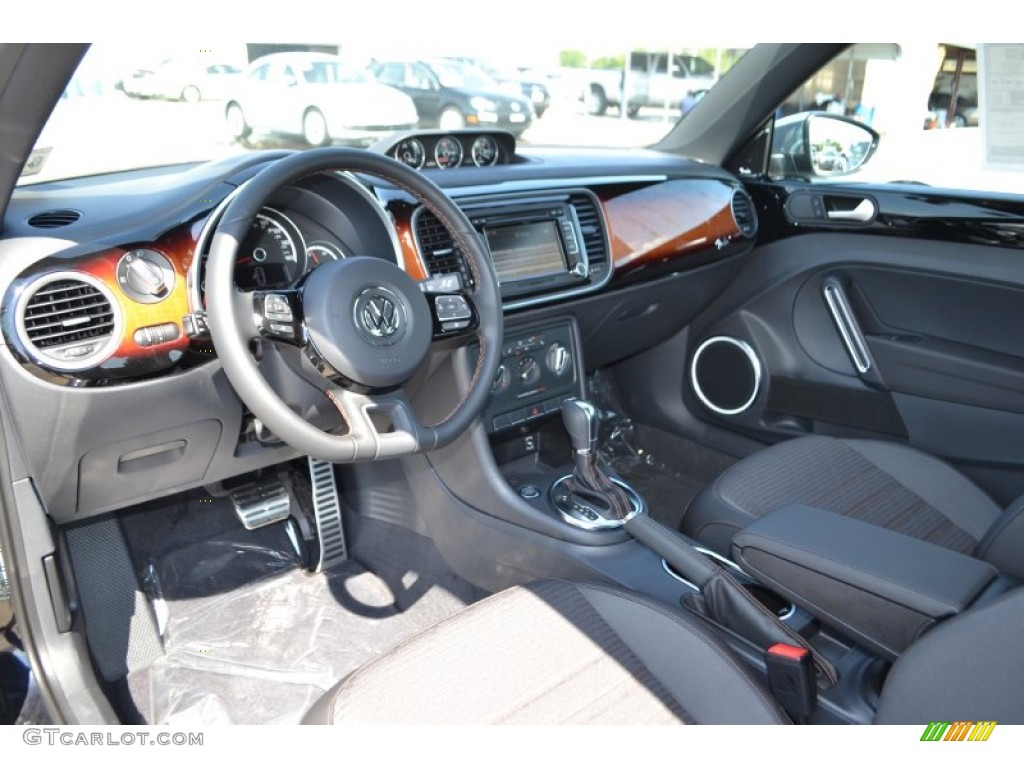 2013 Volkswagen Beetle Turbo Fender Edition Cheyenne Black Fender Edition Dashboard Photo #82972886