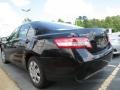 Black - Camry  Photo No. 2