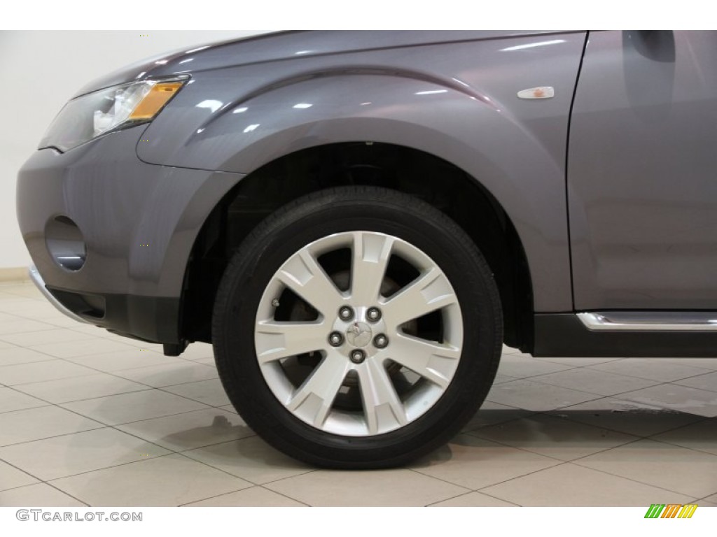 2009 Mitsubishi Outlander SE Wheel Photos
