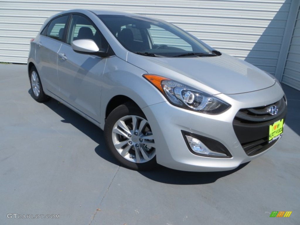 Silver Hyundai Elantra