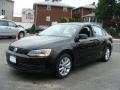 Black - Jetta SE Sedan Photo No. 3