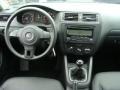 Black - Jetta SE Sedan Photo No. 8