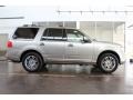 2008 Vapor Silver Metallic Lincoln Navigator Luxury  photo #7