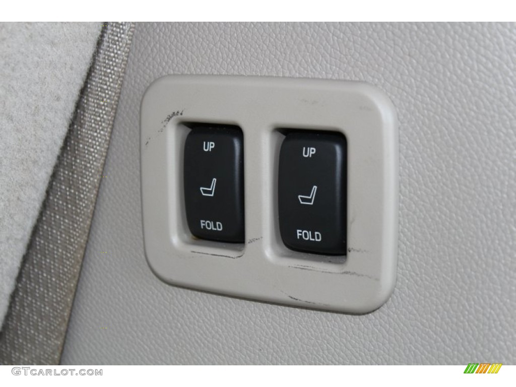 2008 Lincoln Navigator Luxury Controls Photo #82981889