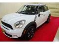 Light White - Cooper S Countryman Photo No. 3