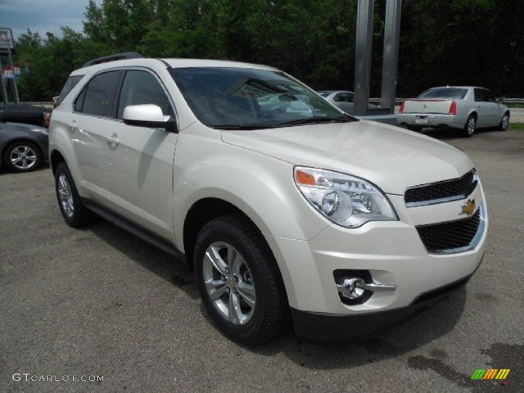 White Diamond Tricoat 2013 Chevrolet Equinox LT Exterior Photo #82982656