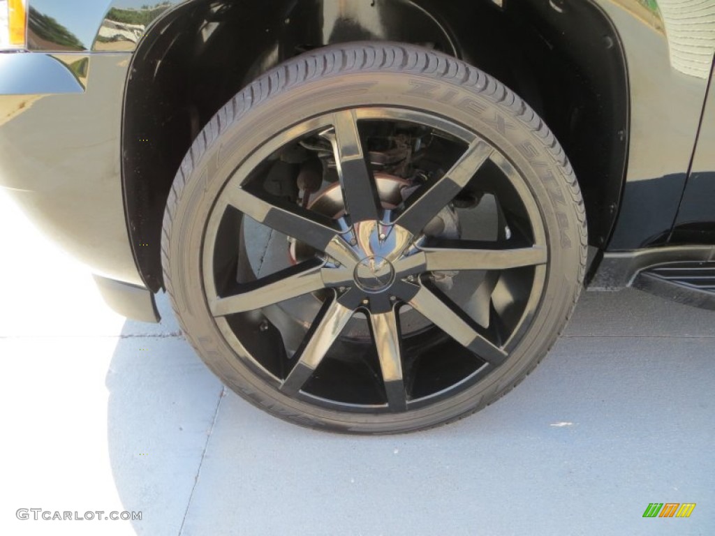 2013 Chevrolet Avalanche LS Custom Wheels Photo #82986775