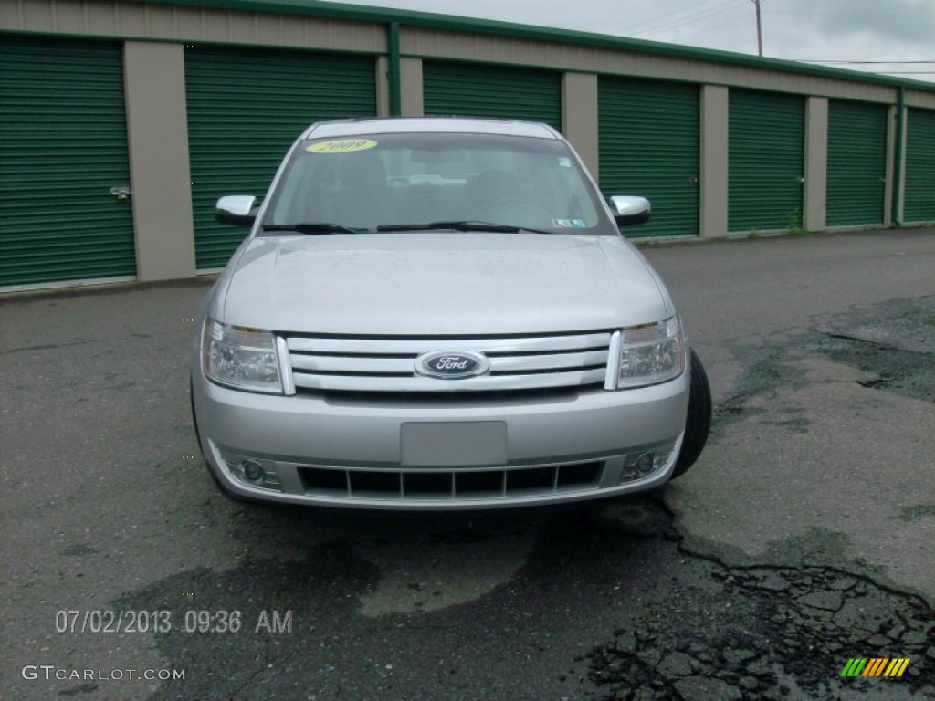 2009 Taurus Limited - Brilliant Silver Metallic / Medium Light Stone photo #2