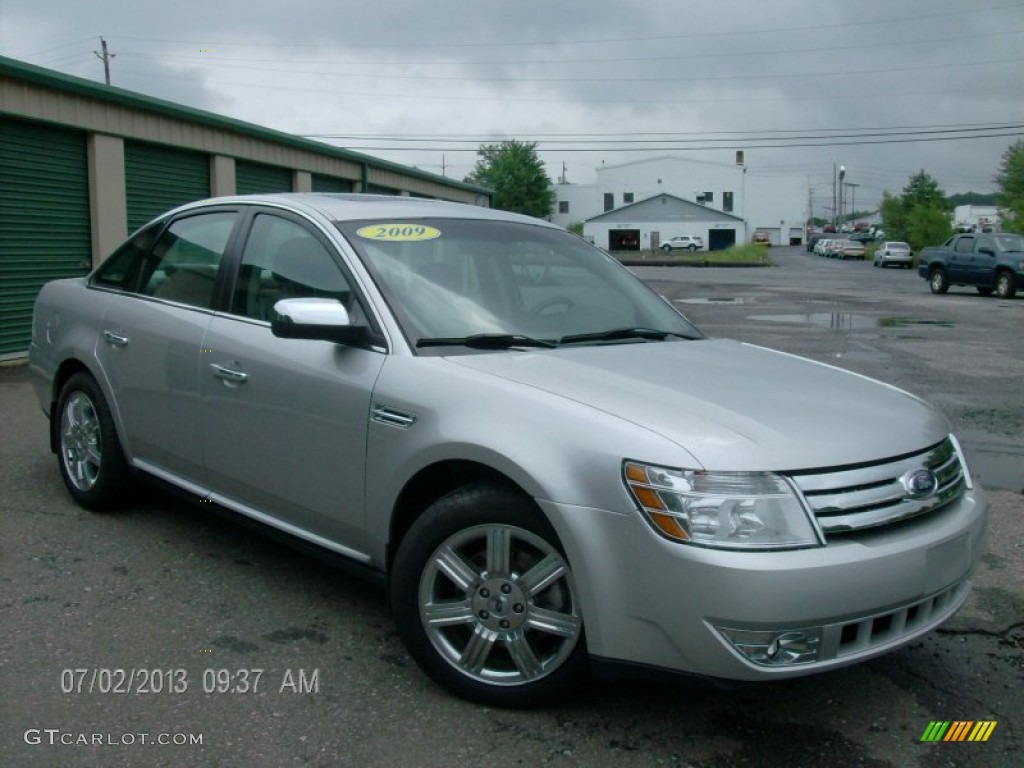 2009 Taurus Limited - Brilliant Silver Metallic / Medium Light Stone photo #3