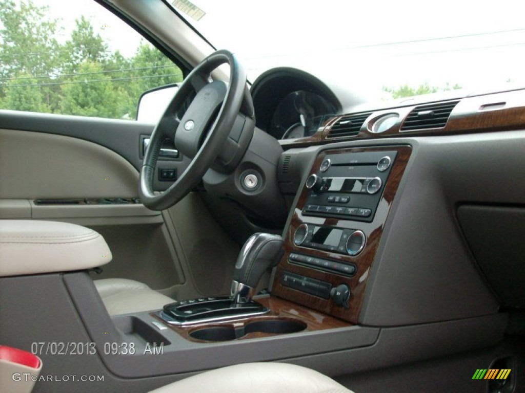 2009 Taurus Limited - Brilliant Silver Metallic / Medium Light Stone photo #10